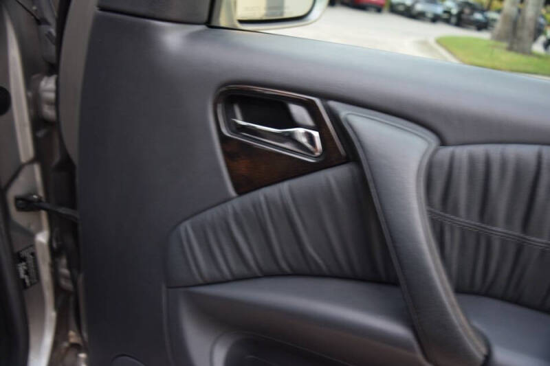 2005 Mercedes-Benz M-Class ML 350