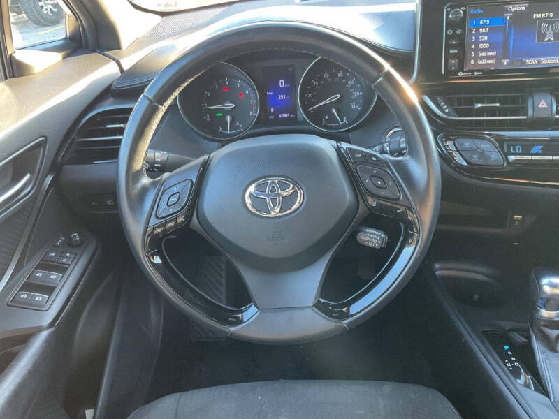 2018 Toyota C-HR XLE Premium