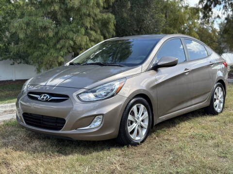 2013 Hyundai Accent GLS