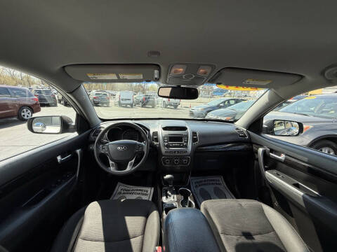 2014 Kia Sorento LX