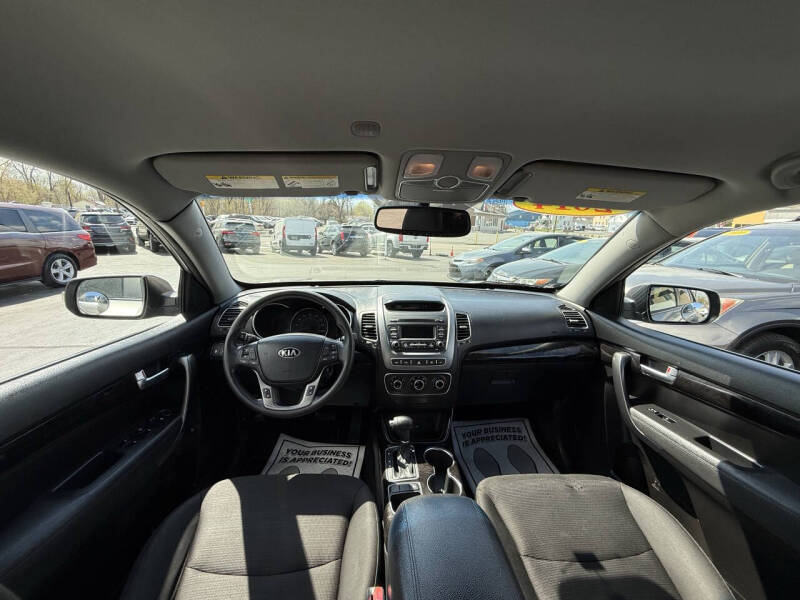 2014 Kia Sorento LX