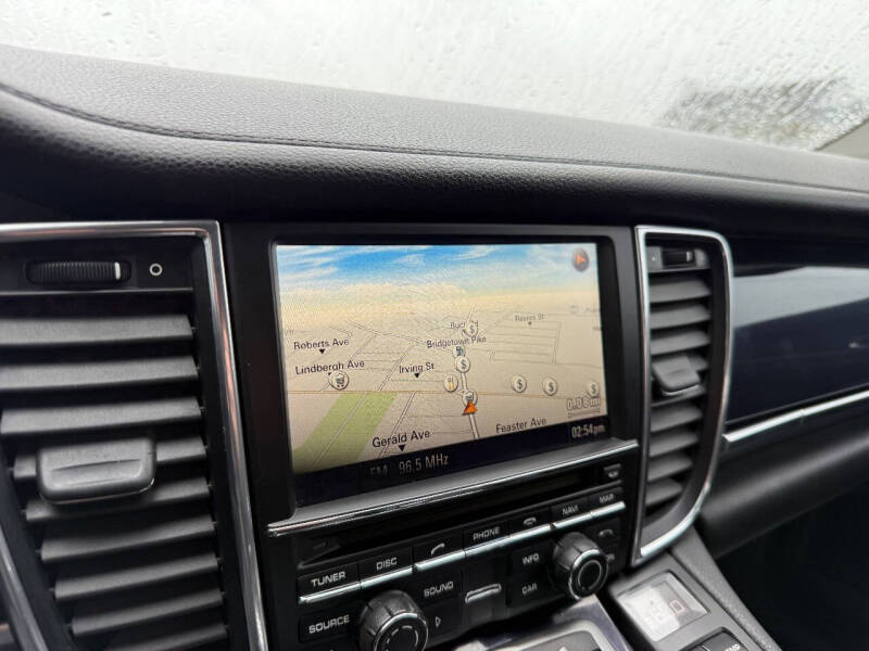 2012 Porsche Panamera 4