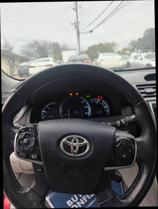 2014 Toyota Camry Hybrid