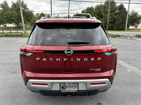 2023 Nissan Pathfinder Platinum