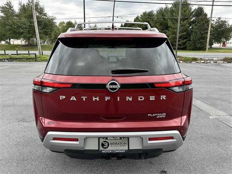 2023 Nissan Pathfinder Platinum