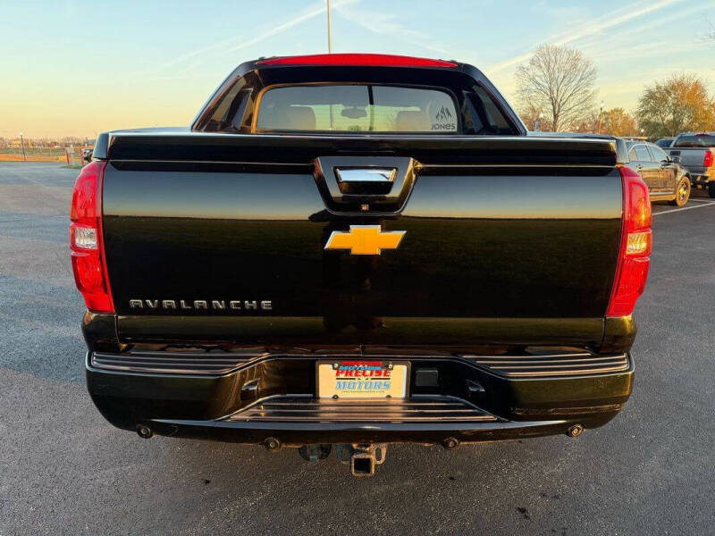 2013 Chevrolet Avalanche LTZ Black Diamond