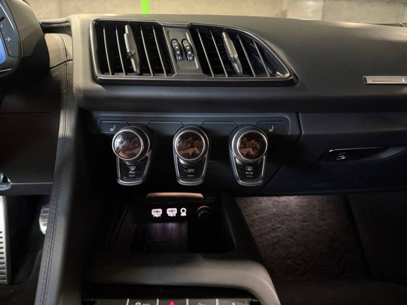 2023 Audi R8 5.2 V10 performance