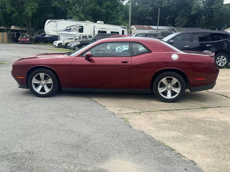 2017 Dodge Challenger SXT