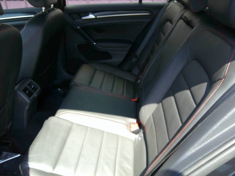 2016 Volkswagen Golf GTI Autobahn