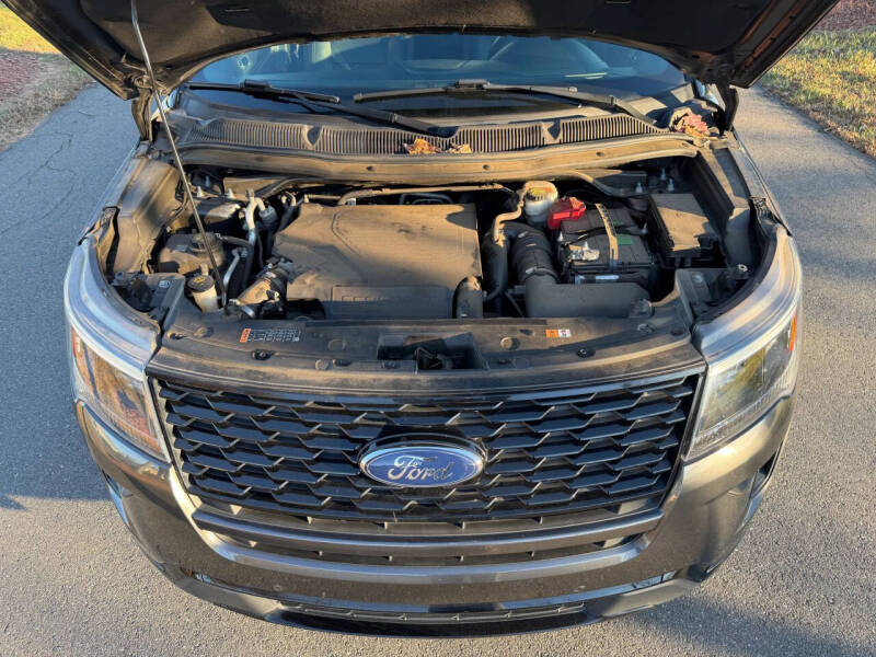 2018 Ford Explorer Sport