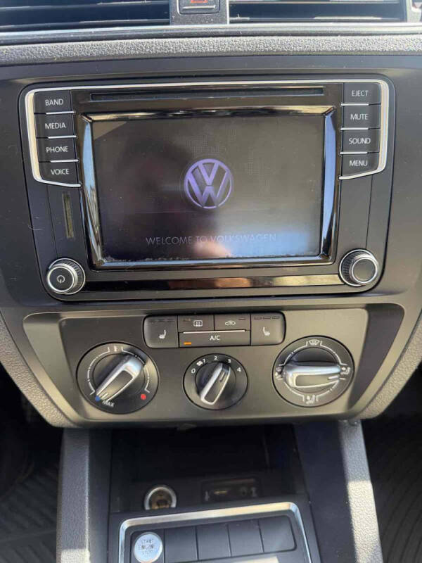 2016 Volkswagen Jetta