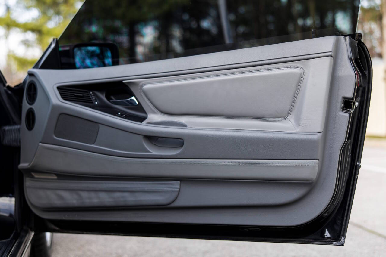 1997 BMW 8 Series 37