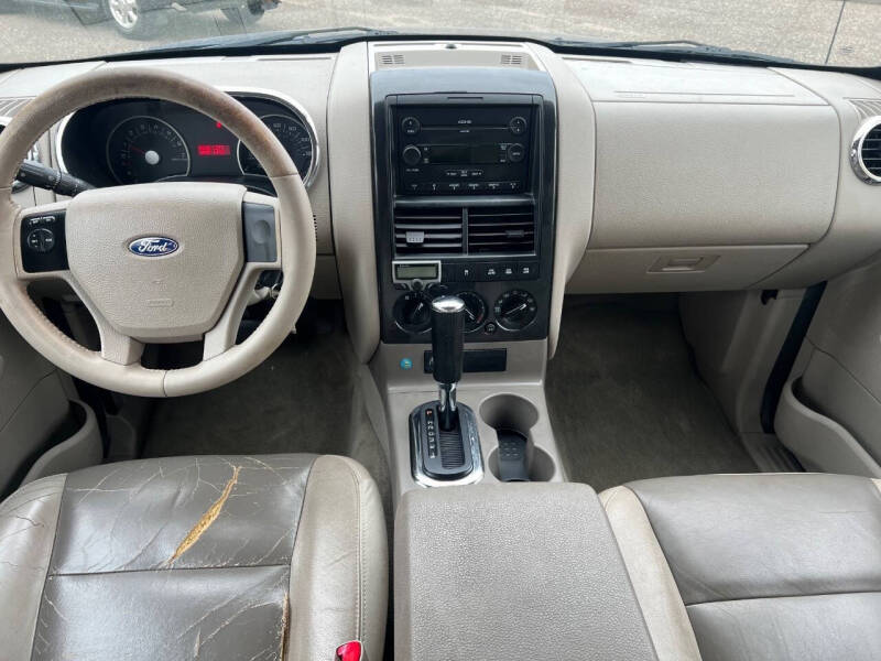2006 Ford Explorer XLT