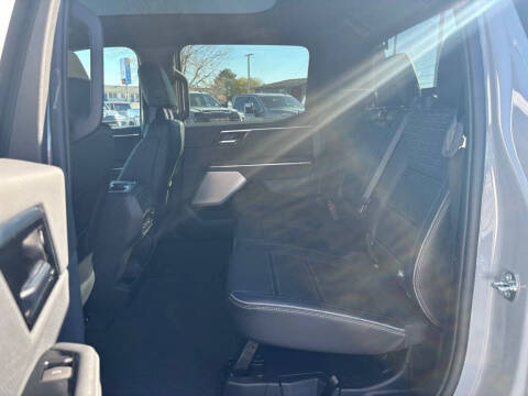 2024 GMC Sierra EV Denali Edition 1