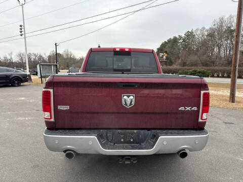 2017 RAM 1500 Laramie