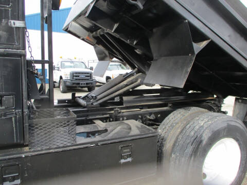 2002 Freightliner FL70 Asphalt Patch Dump Truck