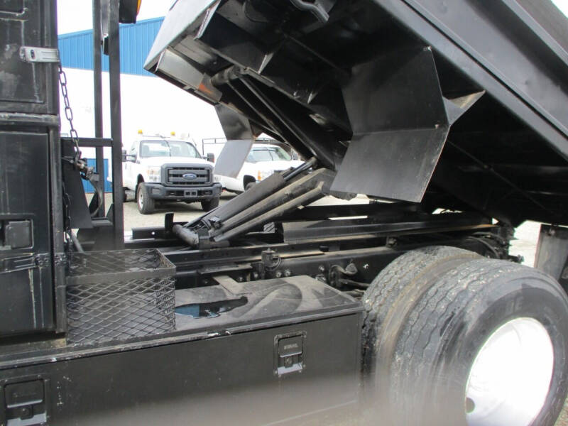 2002 Freightliner FL70 Asphalt Patch Dump Truck