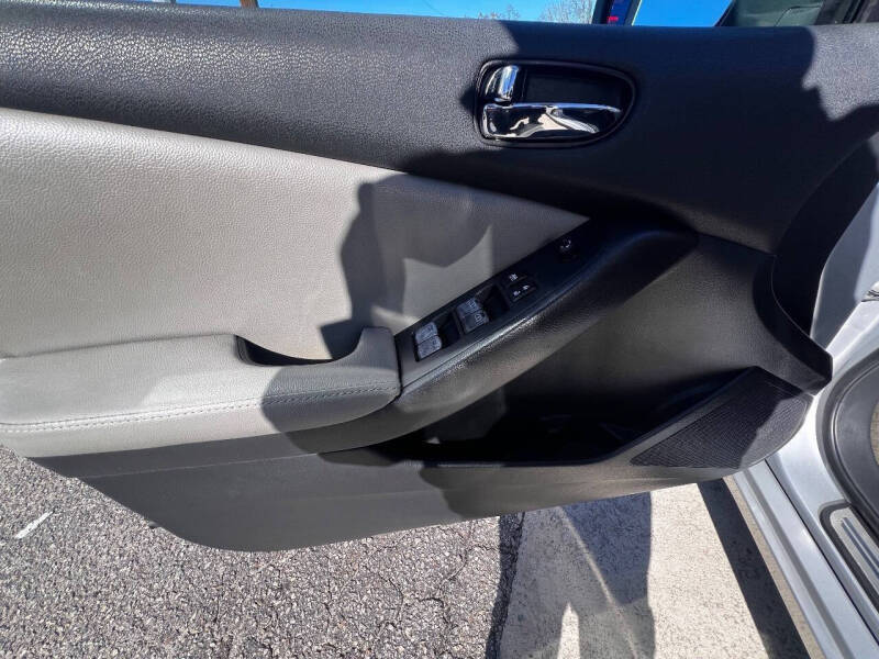 2012 Nissan Altima 2.5 SL