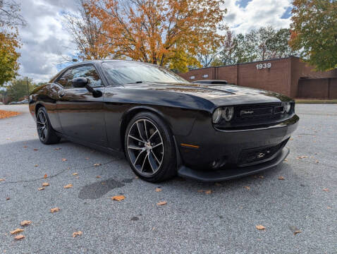 2016 Dodge Challenger for sale at United Luxury Motors in Stone Mountain GA