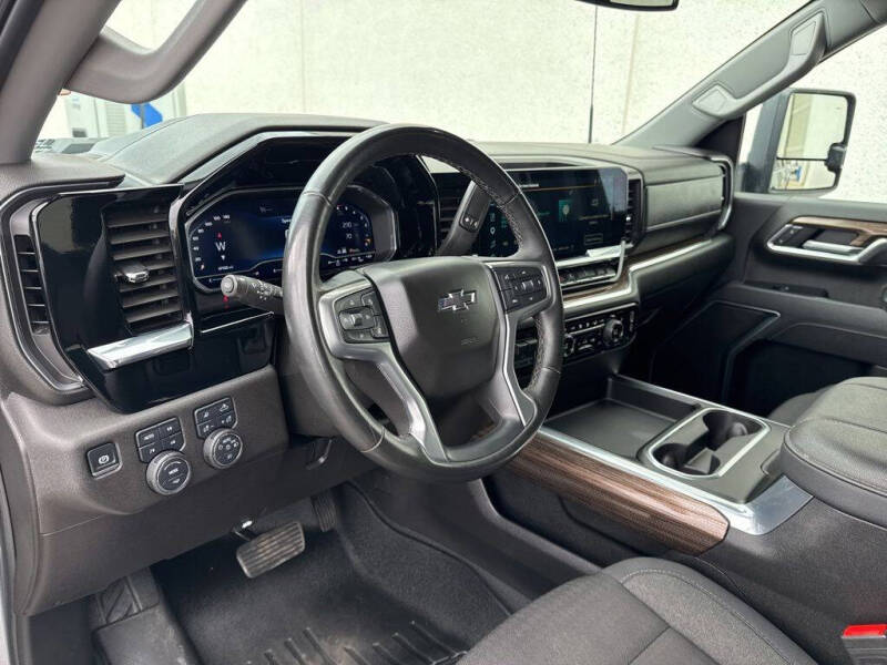 2025 Chevrolet Silverado 3500HD
