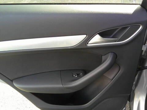 2018 Audi Q3 2.0T quattro Premium Plus