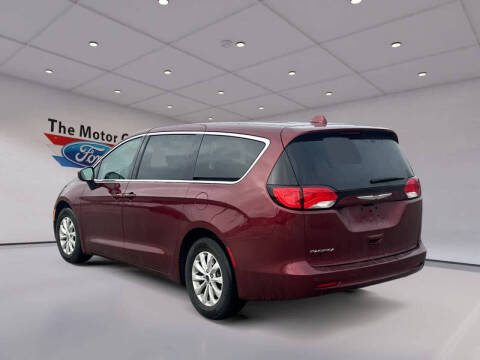 2017 Chrysler Pacifica Touring