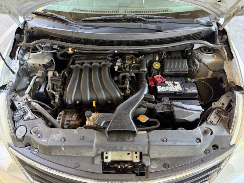 2012 Nissan Versa 1.8 S