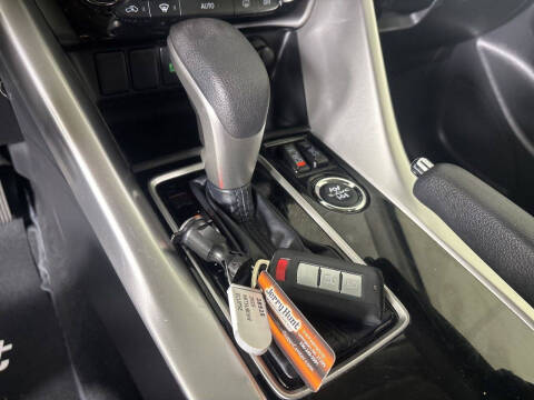 2025 Mitsubishi Eclipse Cross LE