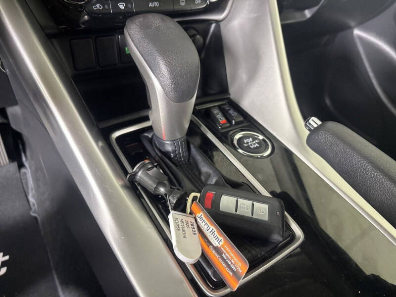 2025 Mitsubishi Eclipse Cross LE