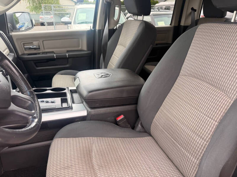2012 RAM 1500 SLT