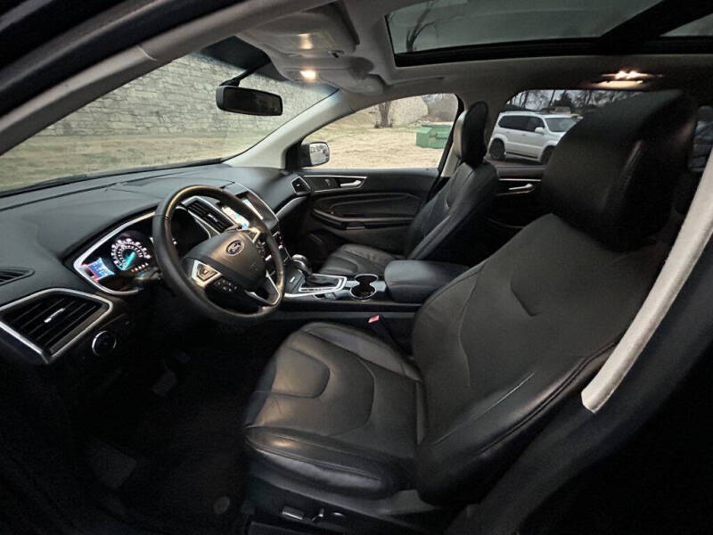 2017 Ford Edge Titanium