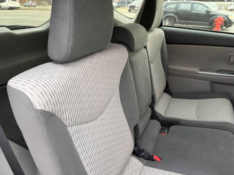 2015 Toyota Prius v Two