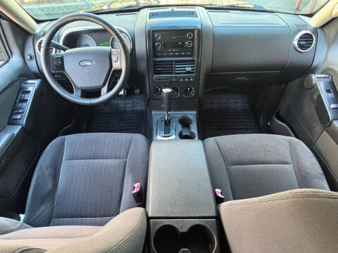 2010 Ford Explorer Sport Trac XLT