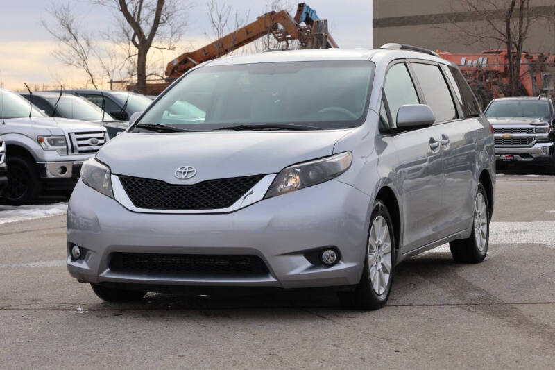 2011 Toyota Sienna LE 7-Passenger