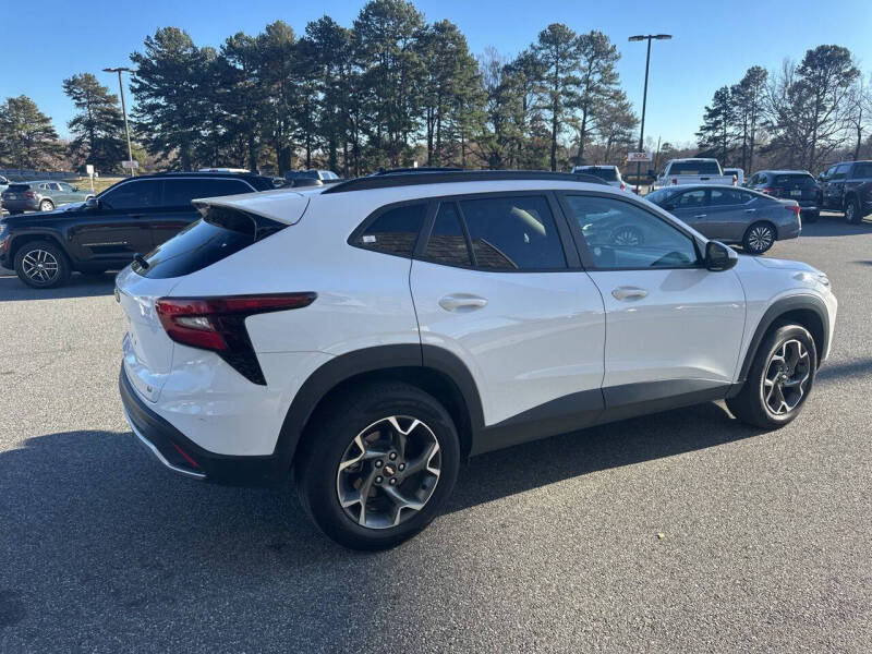 2024 Chevrolet Trax LT