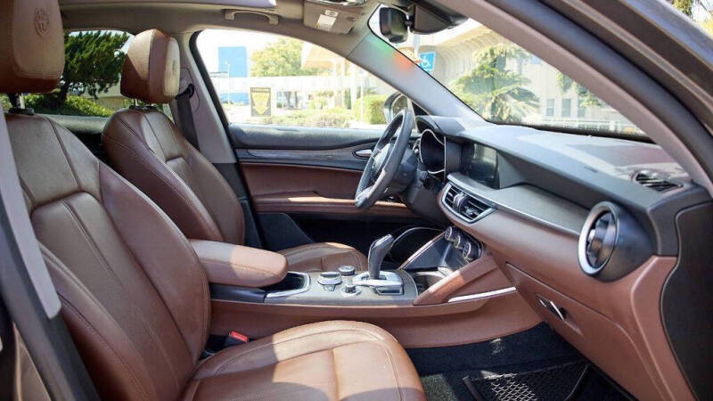 2021 Alfa Romeo Stelvio Ti Sport