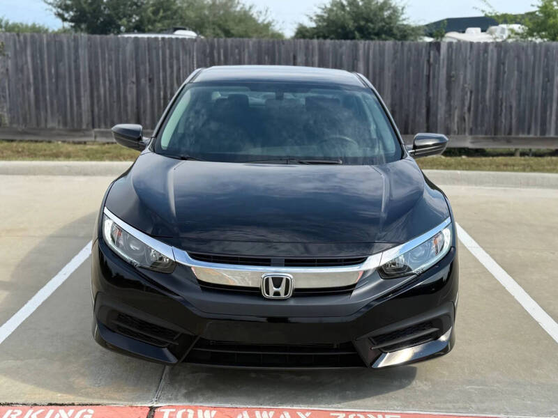 2018 Honda Civic LX's photo