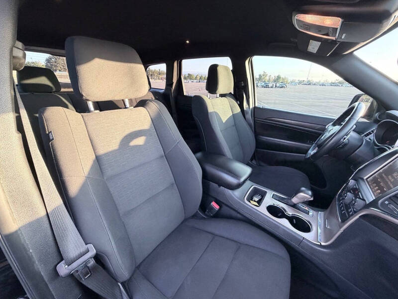 2017 Jeep Grand Cherokee Laredo E