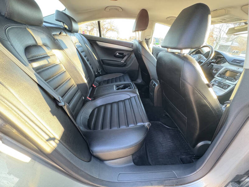 2011 Volkswagen CC Lux Plus