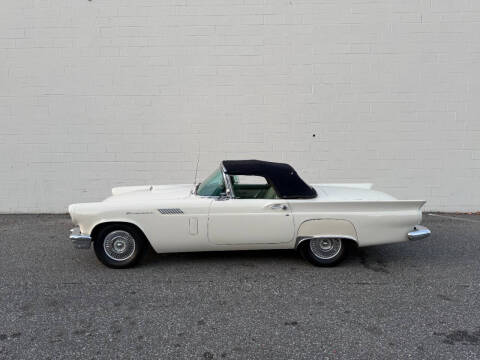 1957 Ford Thunderbird