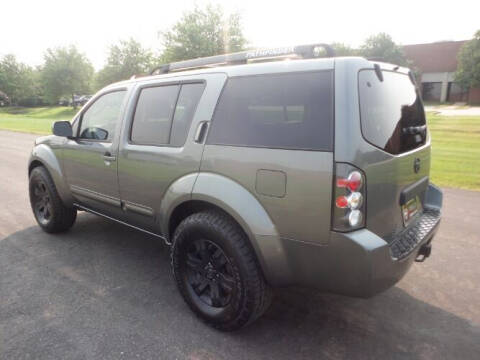 2007 Nissan Pathfinder LE