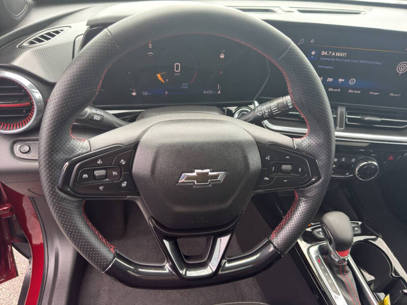 2025 Chevrolet Trax RS