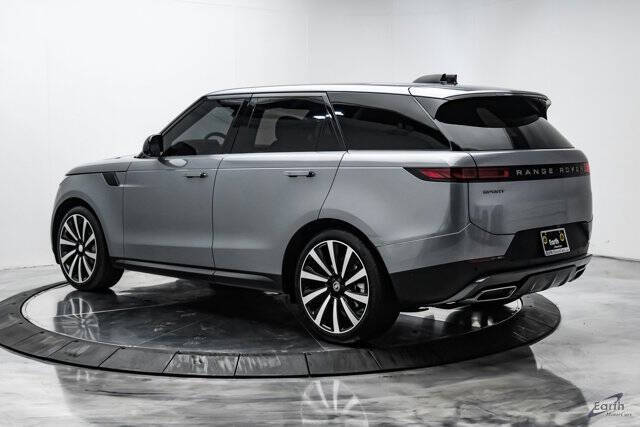 2024 Land Rover Range Rover Sport P360 SE