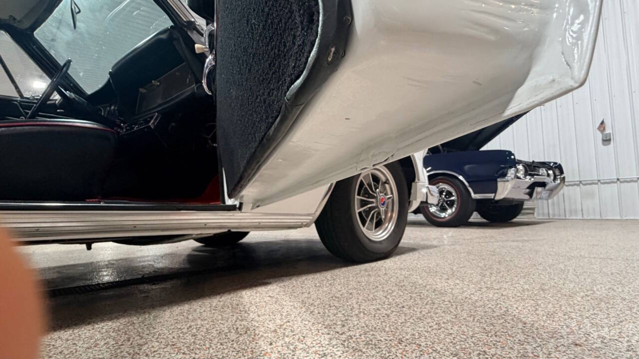 1964 Studebaker Gran Turismo 42