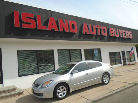 2008 Nissan Altima for sale at Island Auto Buyers in West Babylon NY