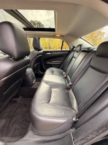 2017 Chrysler 300 Limited