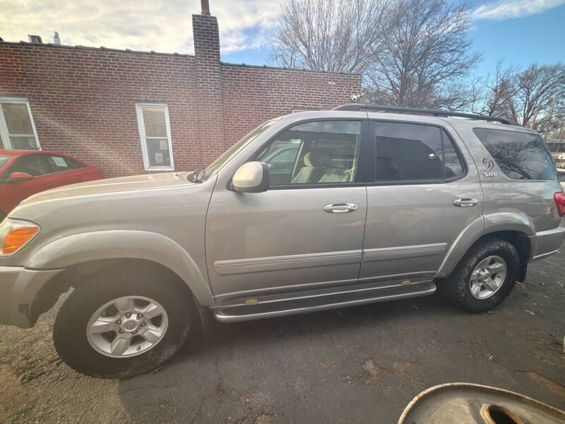 2005 Toyota Sequoia SR5