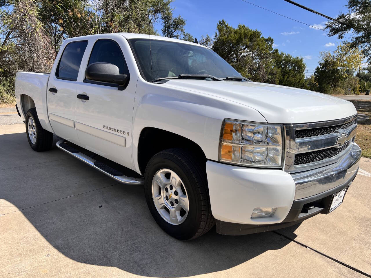 Used Car 2008 Chevrolet Silverado 1500  Lt1 2wd 4dr Crew Cab 5.8 Ft. Sb For Sale Under $12,000 In Austin, Texas