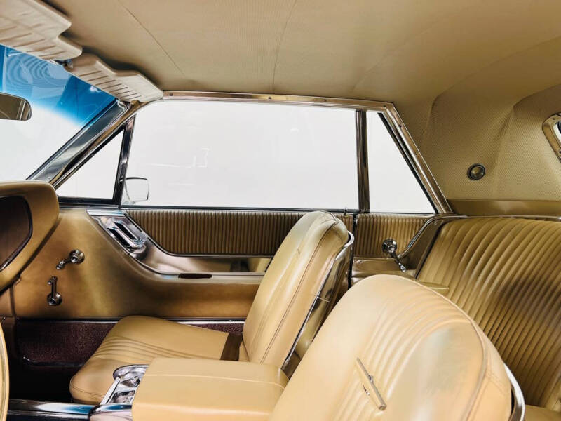 1965 Ford Thunderbird