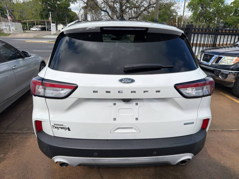 2020 Ford Escape SEL